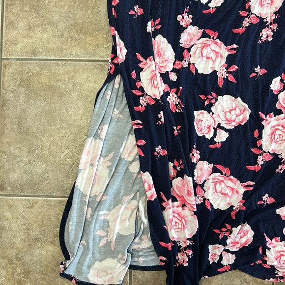 Sweet Lovely by Jen Navy with Pink Floral Curved Hem Full Length Size M - Picture 4 of 6